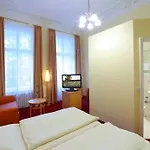 Vivaldi Am Kurfuerstendamm 3* Berlim