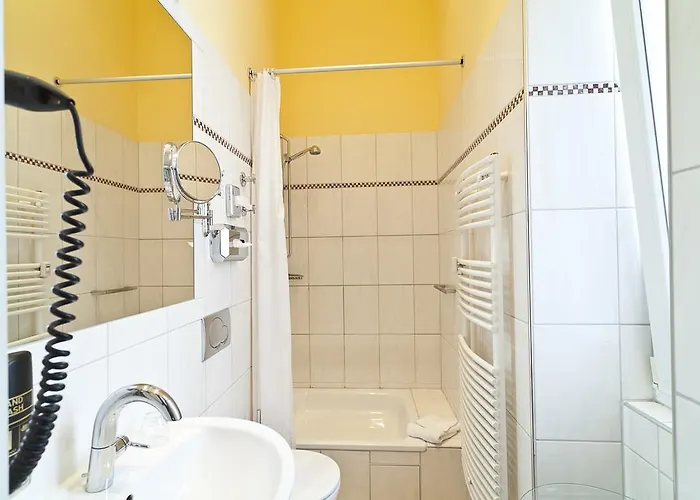 Vivaldi Am Kurfuerstendamm 3*